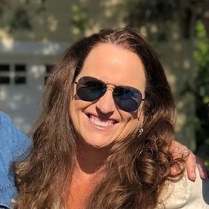 Meet your Posher, Stacy